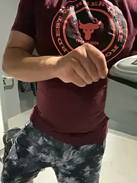 CloudyMuscleBeefy online show from 06/13/26, 01:25
