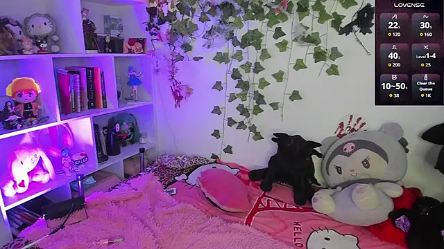 Snapshot of sarahminage_ chatting on 11/18/25, 09:08 sarahminage online show from 11/18/25, 09:08