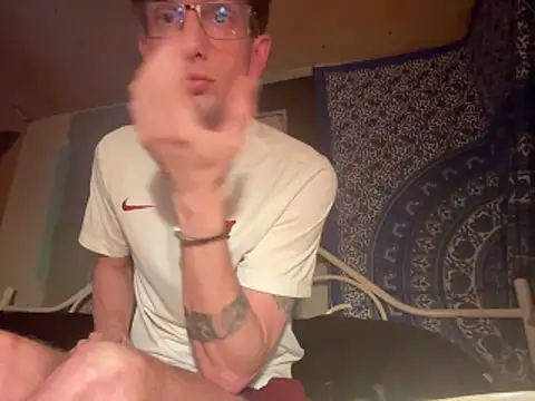 MuchCarpal online show from 06/14/26, 12:07