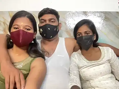 Snapshot of Tamil_india_couples_ chatting on 02/11/26, 06:13 Tamil india couples online show from 02/11/26, 06:13