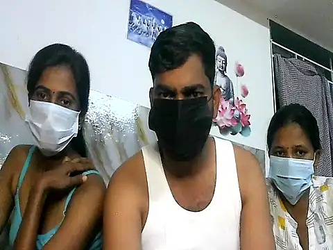 Snapshot of Tamil_india_couples_ chatting on 02/18/26, 06:15 Tamil india couples online show from 02/18/26, 06:15