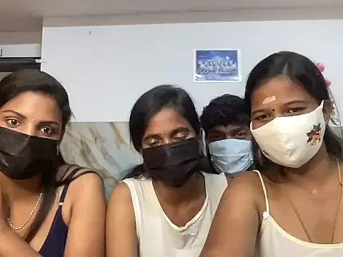 Snapshot of Tamil_india_couples_ chatting on 05/15/26, 05:42 Tamil india couples online show from 05/15/26, 05:42