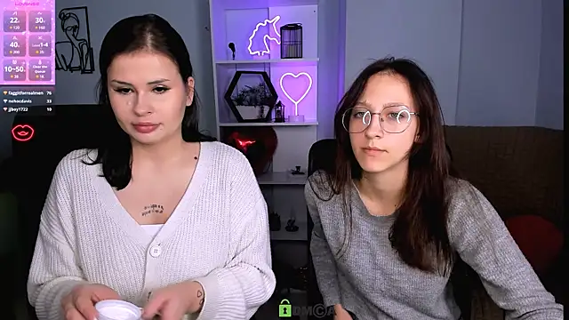 Snapshot of jeren_smile chatting on 11/26/25, 08:21 jeren smile online show from 11/26/25, 08:21