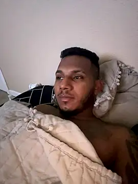 Snapshot of El_matatan_XD123 chatting on 11/25/25, 06:02 El matatan XD123 online show from 11/25/25, 06:02