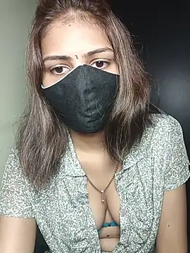 Snapshot of Isha_Sax chatting on 11/18/25, 07:35 Isha Sax online show from 11/18/25, 07:35