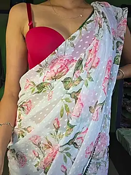Isha Sax online show from 07/26/26, 08:10