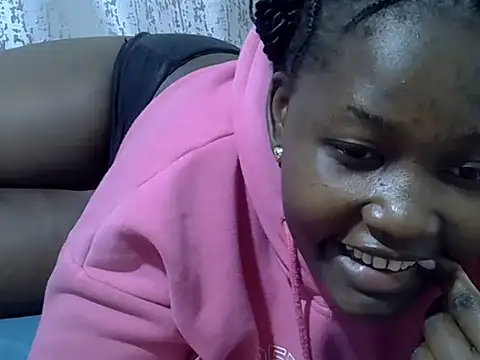 Snapshot of Sweet_Dana2 chatting on 05/19/26, 04:02 Sweet Dana2 online show from 05/19/26, 04:02