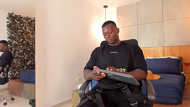 MarcusBlack  online show from 07/28/26, 12:12