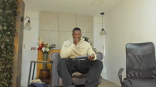 MarcusBlack  online show from 08/03/26, 11:37