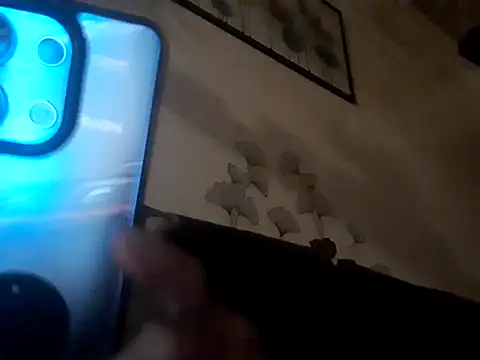 Vince072 online show from 09/30/25, 04:39