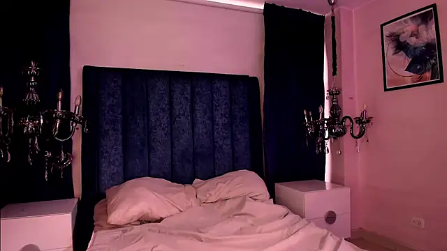 Snapshot of Anittatoro_ chatting on 11/20/25, 07:24 Anittatoro online show from 11/20/25, 07:24