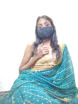 Snapshot of Riya_R24 chatting on 11/24/25, 07:41 Riya R24 online show from 11/24/25, 07:41