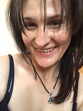 Snapshot of NikaSwan2831 chatting on 09/22/25, 11:01 NikaSwan2831 online show from 09/22/25, 11:01