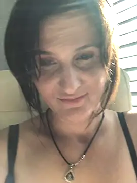 Snapshot of NikaSwan2831 chatting on 09/26/25, 12:20 NikaSwan2831 online show from 09/26/25, 12:20