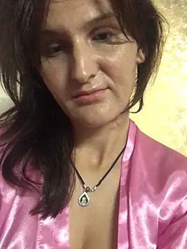 Snapshot of NikaSwan2831 chatting on 10/11/25, 11:14 NikaSwan2831 online show from 10/11/25, 11:14