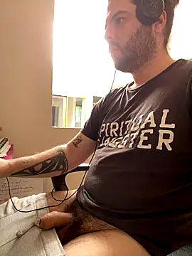 Snapshot of uto857 chatting on 11/07/25, 03:34 uto857 online show from 11/07/25, 03:34