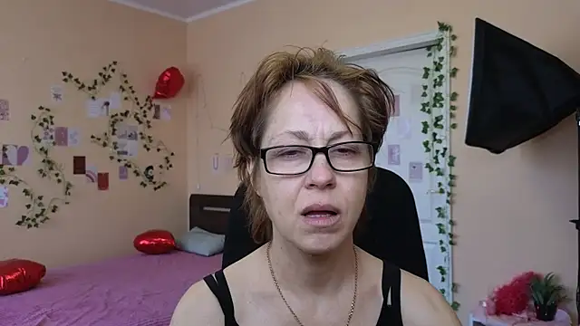Ronda Roni online show from 04/10/26, 09:03