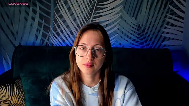 Snapshot of ChristyCrayme chatting on 11/12/25, 11:58 ChristyCrayme online show from 11/12/25, 11:58