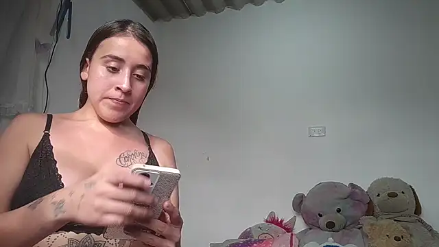 Snapshot of twodoo chatting on 11/05/25, 07:58 twodoo online show from 11/05/25, 07:58