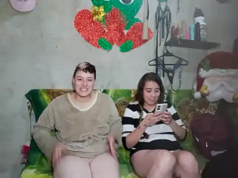 Snapshot of twodoo chatting on 12/17/25, 04:57 twodoo online show from 12/17/25, 04:57