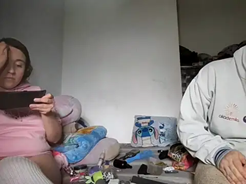 Snapshot of twodoo chatting on 05/01/26, 04:33 twodoo online show from 05/01/26, 04:33
