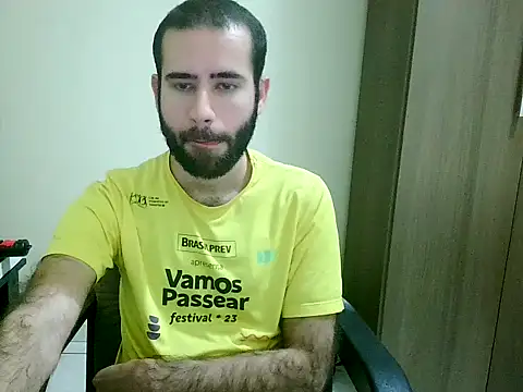 Snapshot of fthrfthr chatting on 10/07/25, 03:58 fthrfthr online show from 10/07/25, 03:58