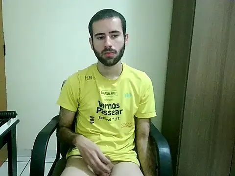 Snapshot of fthrfthr chatting on 10/19/25, 04:02 fthrfthr online show from 10/19/25, 04:02