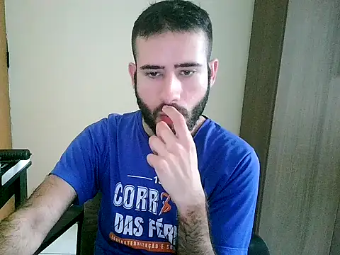 Snapshot of fthrfthr chatting on 11/16/25, 06:46 fthrfthr online show from 11/16/25, 06:46