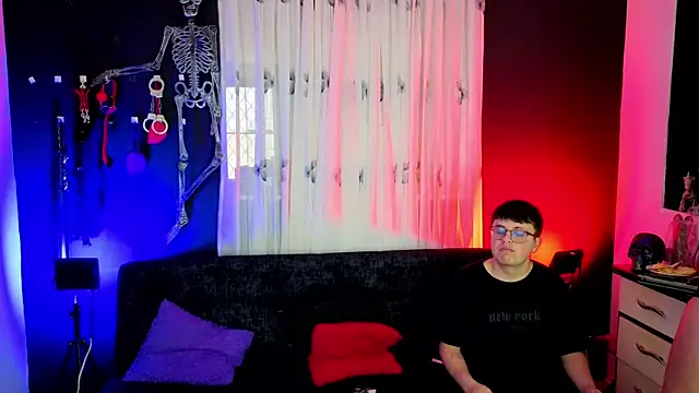 Cleo Ace online show from 05/26/26, 12:34