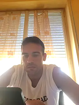 Snapshot of thedoctor977 chatting on 06/04/26, 08:42 thedoctor977 online show from 06/04/26, 08:42