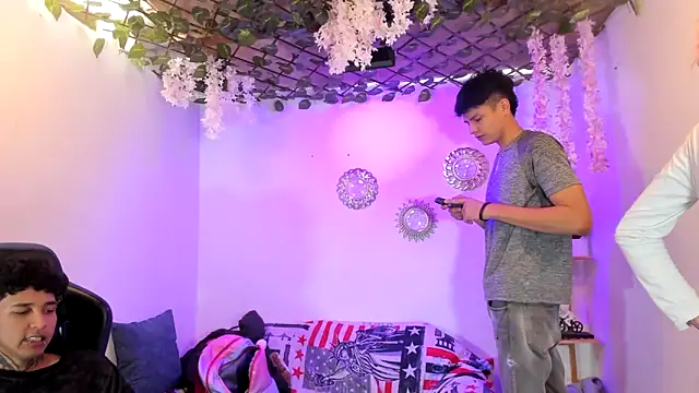 Snapshot of Bastian_boyshot77 chatting on 10/14/25, 02:07 Bastian boyshot77 online show from 10/14/25, 02:07