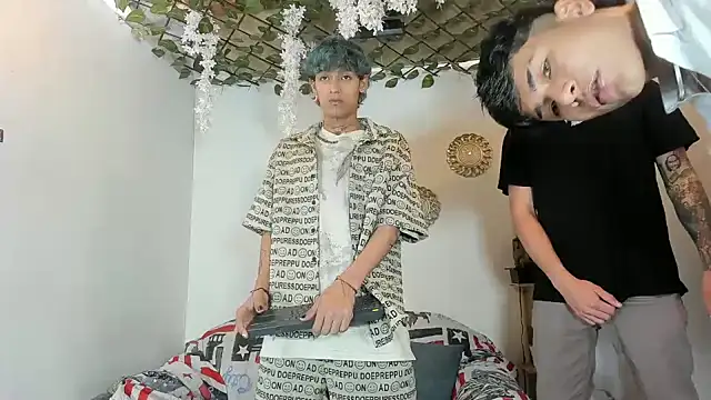 Bastian boyshot77 online show from 10/29/25, 03:25