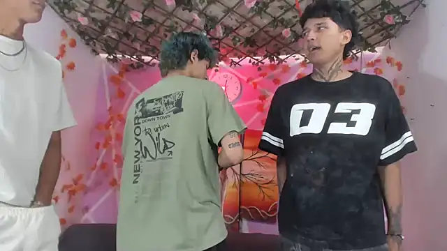 Snapshot of Bastian_boyshot77 chatting on 11/04/25, 07:57 Bastian boyshot77 online show from 11/04/25, 07:57