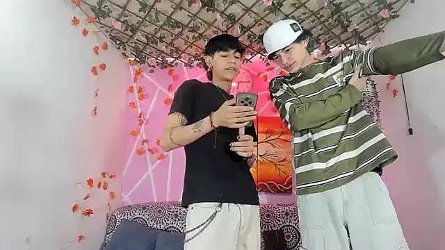 Snapshot of Bastian_boyshot77 chatting on 12/14/25, 04:01 Bastian boyshot77 online show from 12/14/25, 04:01