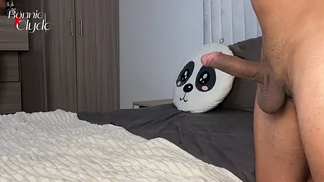 BelleXBeast online show from 10/26/25, 07:36