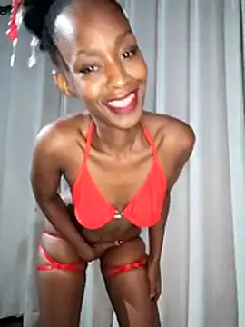 Snapshot of chocolatehotwife chatting on 02/08/26, 02:15 chocolatehotwife online show from 02/08/26, 02:15