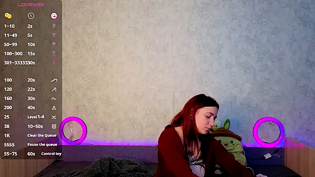 Mini Lady1 online show from 10/02/25, 08:32