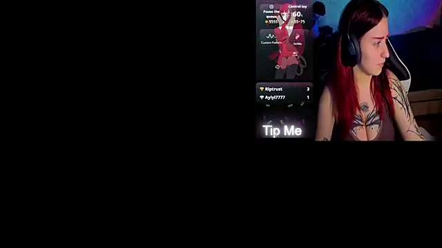 Snapshot of Mini_Lady1 chatting on 04/05/26, 03:31 Mini Lady1 online show from 04/05/26, 03:31
