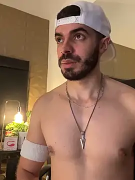 Snapshot of AxelThompson_ chatting on 11/02/25, 12:07 AxelThompson online show from 11/02/25, 12:07