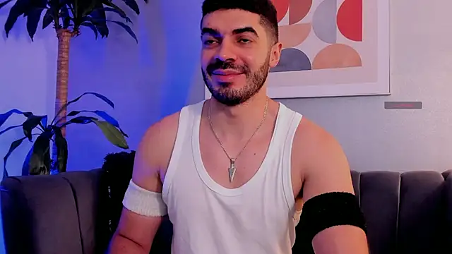 Snapshot of AxelThompson_ chatting on 12/04/25, 11:19 AxelThompson online show from 12/04/25, 11:19