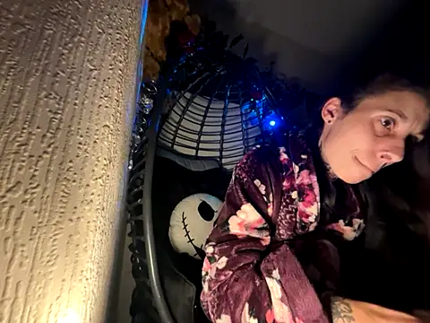 DarkAngelz1 online show from 10/11/25, 04:22