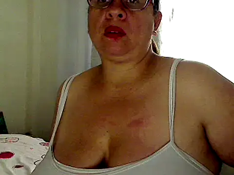 luciana69hot online show from 02/22/25, 04:09