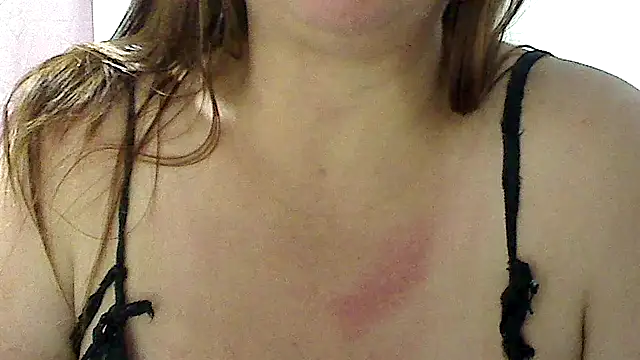 Snapshot of luciana69hot chatting on 02/12/26, 12:16 luciana69hot online show from 02/12/26, 12:16