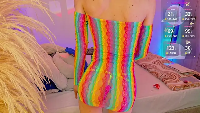 liiamluna  online show from 06/19/26, 01:04