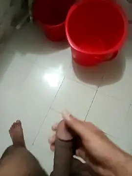 Snapshot of zim200 chatting on 10/10/25, 11:15 zim200 online show from 10/10/25, 11:15