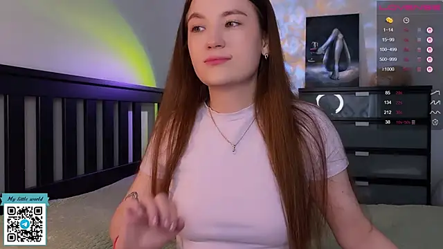 mia here online show from 10/03/25, 11:07