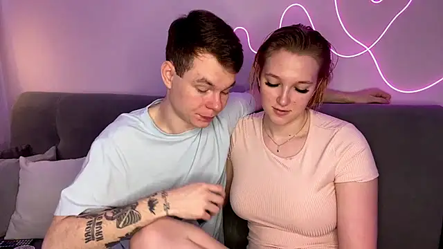 julielourens online show from 10/03/25, 08:11