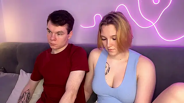 julielourens online show from 10/22/25, 08:14