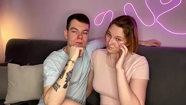 julielourens online show from 11/14/25, 08:13