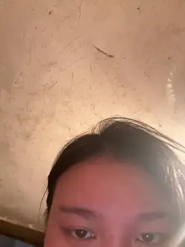 chenyu0308 online show from 10/11/25, 11:53